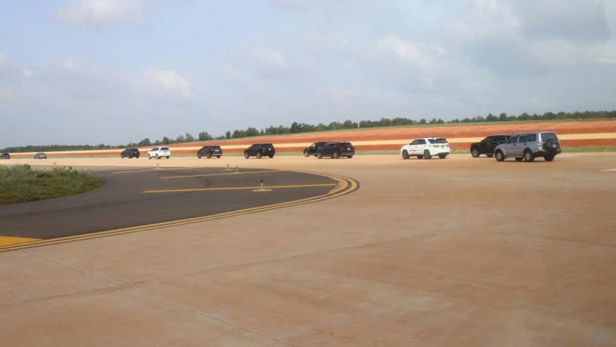 Lâm Đồng dừng chủ trương đầu tư hạng mục BOT sân bay Phan Thiết- Ảnh 2.