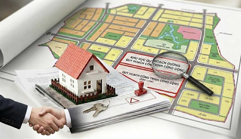 Muốn mua đất nhưng lo vướng quy hoạch, phải làm sao?